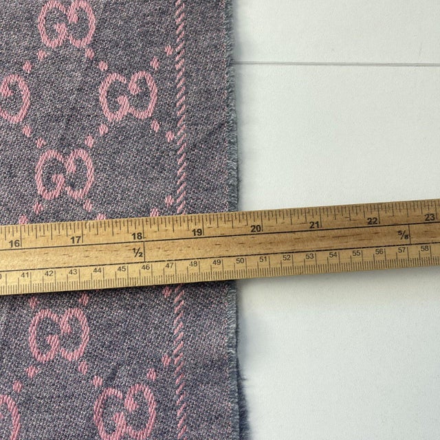 Italian Gucci Pink & Silver Wool Scarf For Sale - Image 3 of 8