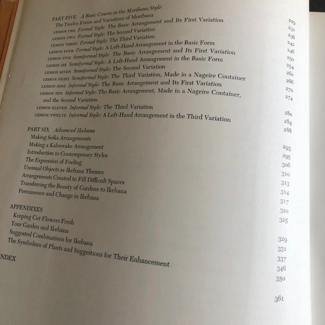 Vintage 1965 1st Edition Mid Century Modern "The Art of Arranging Flowers" Japanese Ikebana Silk Covered Collector's Design Book For Sale In Los Angeles - Image 6 of 12