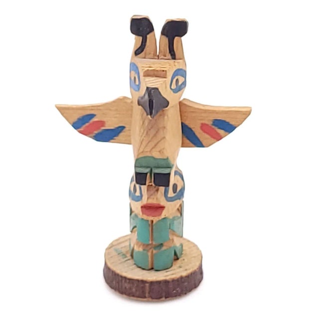 1950s 1950s Vintage Small Totem Poles in the Style of Native American - Set of 4 For Sale - Image 5 of 6