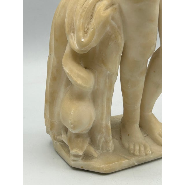 Early 20th-Century Grand Tour Italian Carved White Marble Statuette After the Venus of Cyrene For Sale - Image 15 of 18