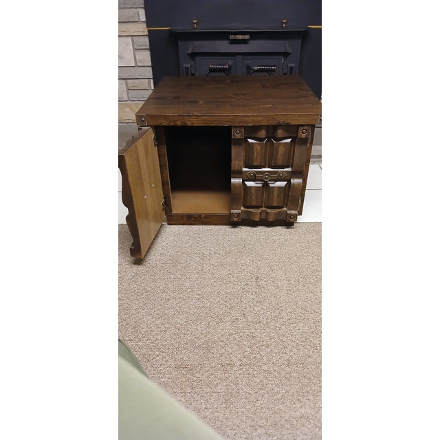 1980s Mid-Century Modern Carved Wood Cabinet With Brass Accents For Sale - Image 4 of 12
