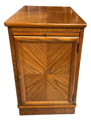 Vintage Lane Altavista Telephone Table Nightstand End Table