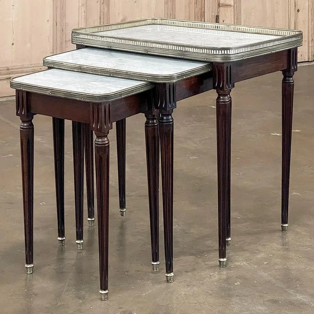 Early 20th Century Antique French Louis XVI Mahogany Nesting Tables With Carrara Marble Tops For Sale - Image 5 of 13