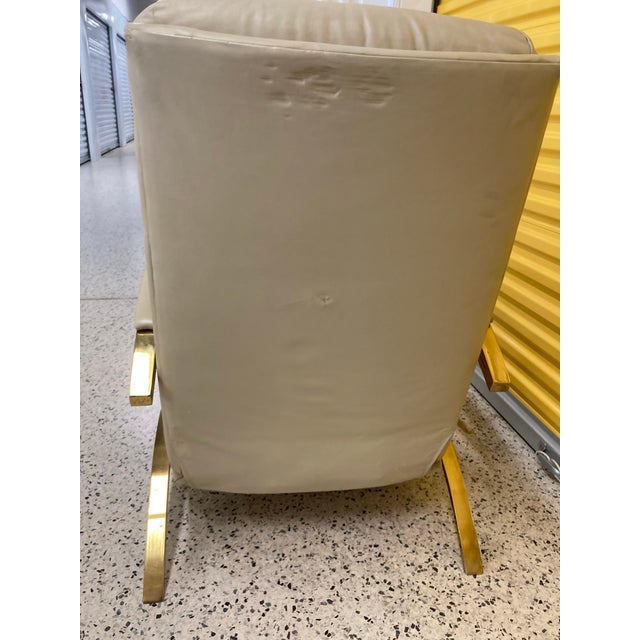 Ecru 1980s Post-Modern Leather and Gold Chrome Recliner After Milo Baughman For Sale - Image 8 of 12