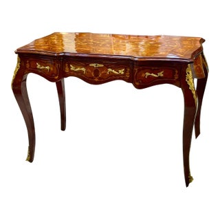French Writing Desk With Floral Marquetry – Louis XV Executive Desk With Bronze Mounts For Sale