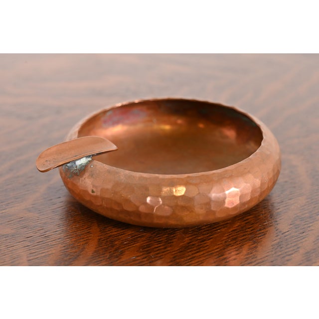 Roycroft Arts & Crafts Hammered Copper Ashtray or Catchall For Sale - Image 12 of 12
