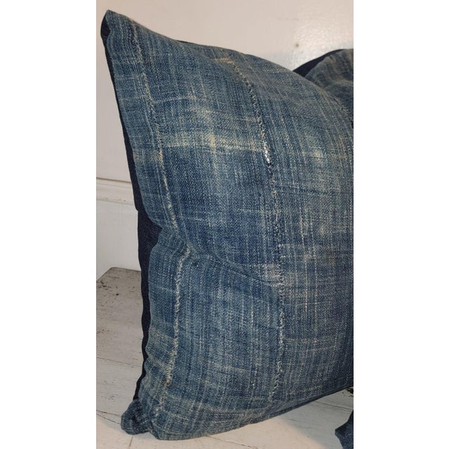 Folk Art Pair of Indigo Linen Pillows For Sale - Image 3 of 5