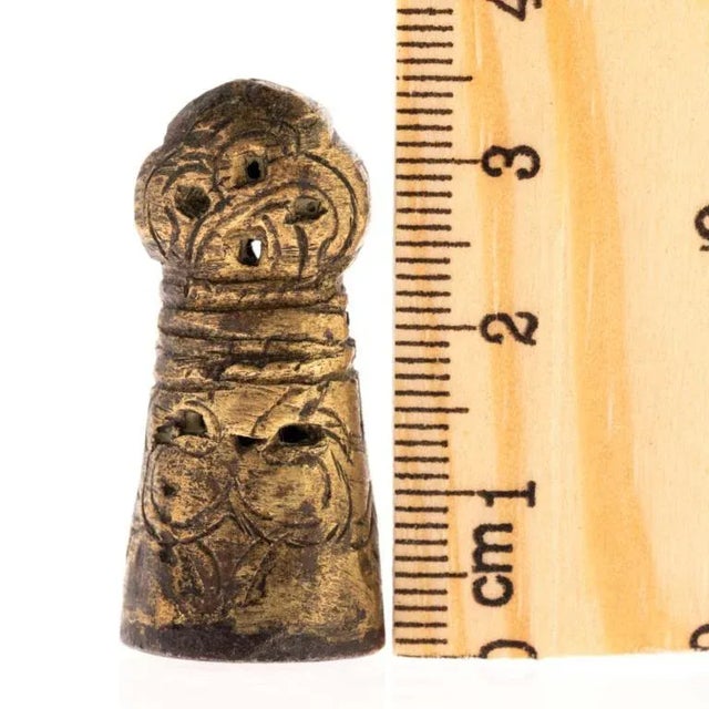 Antique Late 17th Century Engraved Bronze Seal For Sale - Image 4 of 5