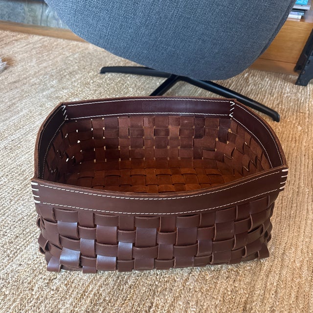 Mid-Century Modern Contemporary Arte & Cuoio “Intrecci” Woven Leather Storage Basket For Sale - Image 3 of 10