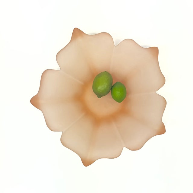 Mid-Century Modern 1980s Oversized Frosted Glass Lotus Bowl by Viking Glass For Sale - Image 3 of 7