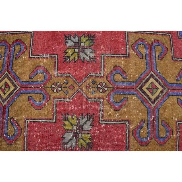 Bohemian Handknotted Vintage Carpet For Sale - Image 9 of 10