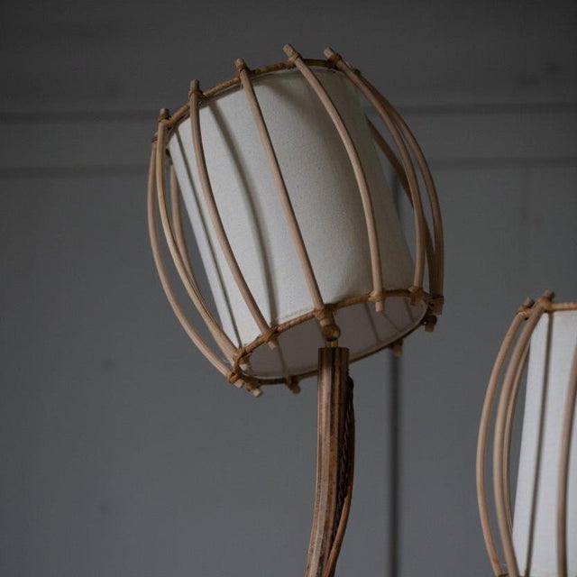 Chestnut Rattan Floor Lamp Calyx - Handcrafted Natural Pencil Reed Tall Standing Lamp For Sale - Image 8 of 14