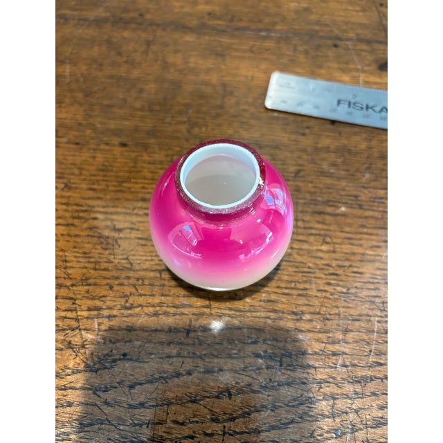 1880s Victorian Wheeling Peachblow Art Glass Sugar Shaker by Hobbs, Brockunier & Co. For Sale - Image 11 of 12