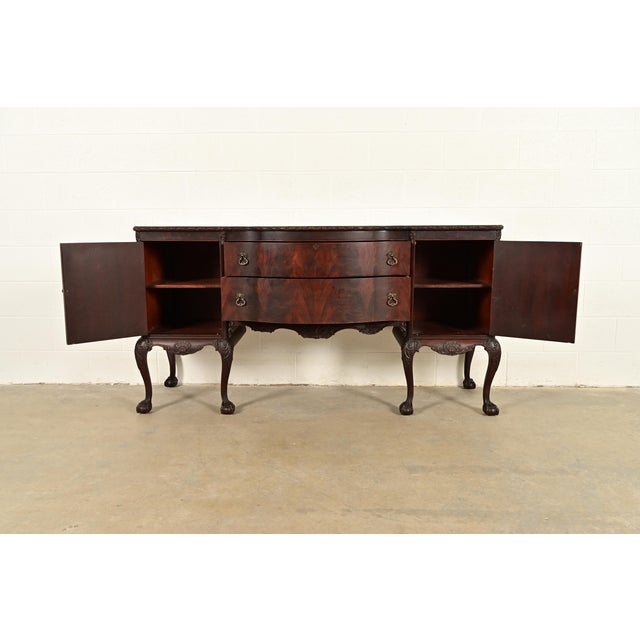 1920s Romweber Antique Chippendale Flame Mahogany Serpentine Front Sideboard Credenza, Circa 1920s For Sale - Image 5 of 13