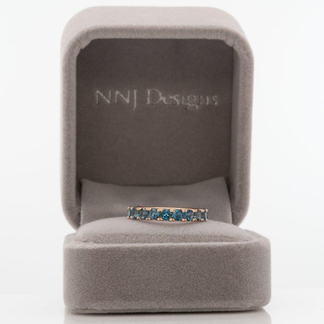 Modern 2.8Ct London Blue Topaz Band Ring in Solid 14k Gold - Fine Jewelry for Women, Size 6.75 For Sale - Image 3 of 7