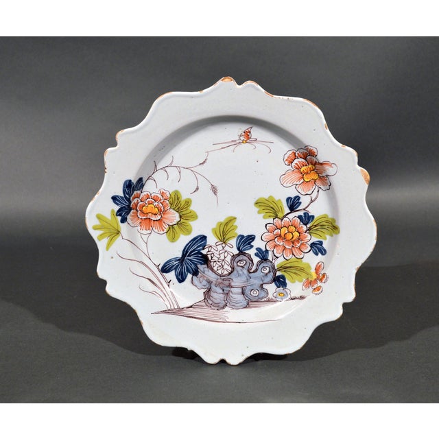 Bristol Delftware Polychrome Chinoiserie Scalloped Plates, Set of Six For Sale - Image 4 of 17