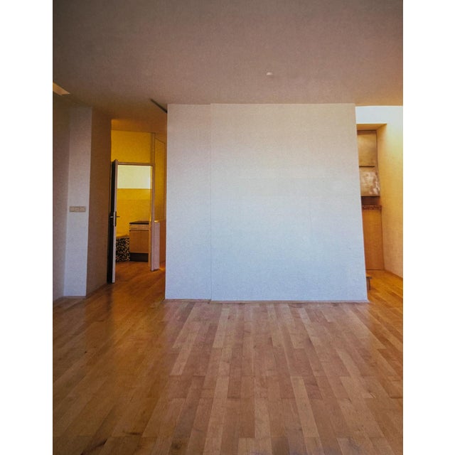 In recent years it has become increasingly common to use very small uni-spatial apartments as living or working spaces....