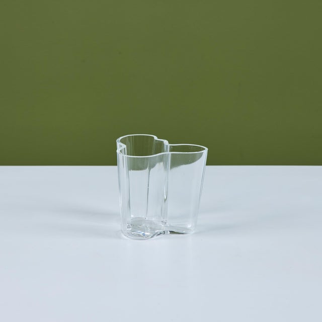 Alvar Aalto for Iittala Petite Glass Vase For Sale In Los Angeles - Image 6 of 11