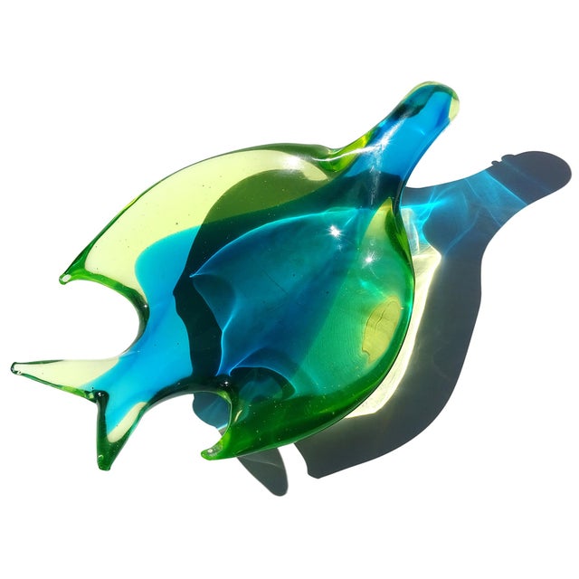 Mid 20th Century Vintage Murano Glowing Uranium Sommerso Blue Yellow Green Italian Art Glass Bird Shaped Bowl For Sale - Image 5 of 11