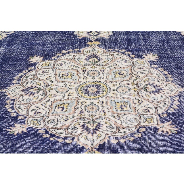 Vintage Turkish Anatolian Hand Knotted Wool Rug, 6'9"x10'2" For Sale In New York - Image 6 of 6