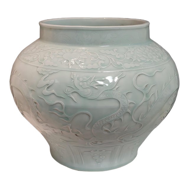 Chinese Ceramic Pot White Glaze Porcelain Jar Hand Carved Dragon Pattern For Sale