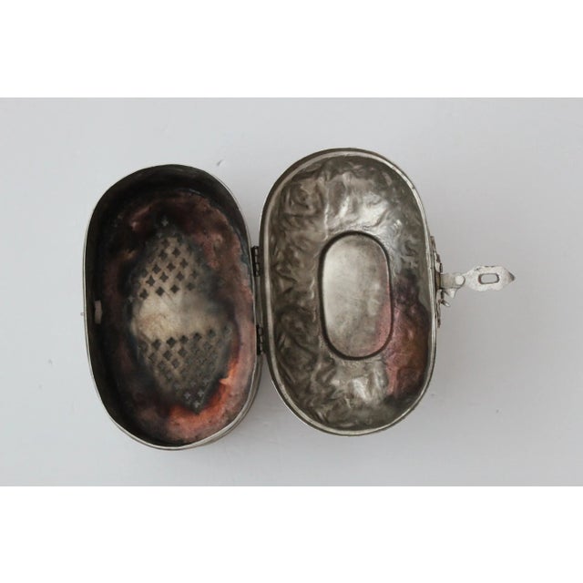 Vintage Turkish Metalwork Anton Handbag With Built in Handle Footed For Sale In Miami - Image 6 of 10