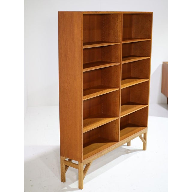 Vintage Danish China Bookcase in Oak by Børge Mogensen for FDB Møbler, 1960s For Sale - Image 6 of 12