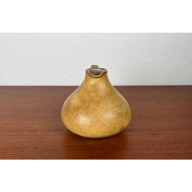 Mid-Century German Studio Pottery Carafe Vase by Janne Reckert-Cordua for Sylt Keramik, 1960s For Sale - Image 4 of 18