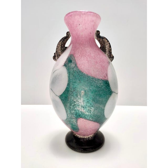 1980s Postmodern Pink, Green and White Hand-Blown Scavo Glass Vase, Murano, Italy, 1970s For Sale - Image 5 of 12