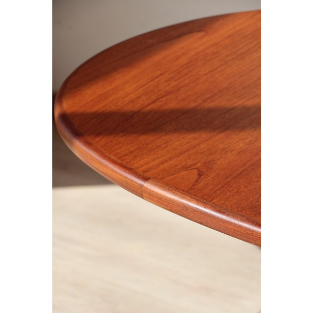 1960s Oval Teak Dining Table from G-Plan, 1960s For Sale - Image 5 of 18