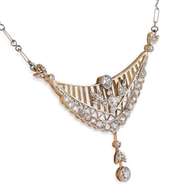 Traditional 1910s Edwardian Diamond 18k Yellow Gold and Platinum Necklace For Sale - Image 3 of 6