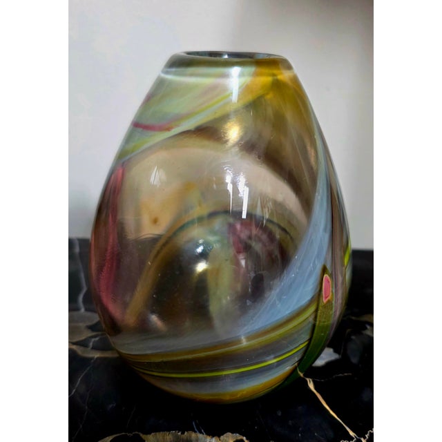 American 1980s Steve Tobin Art Glass Vase For Sale - Image 3 of 4
