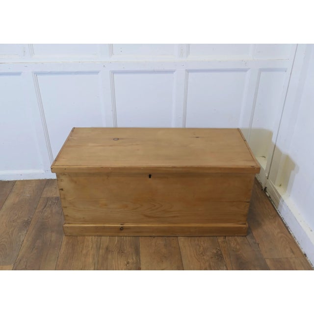 Large Victorian Pine Blanket Box For Sale - Image 5 of 7