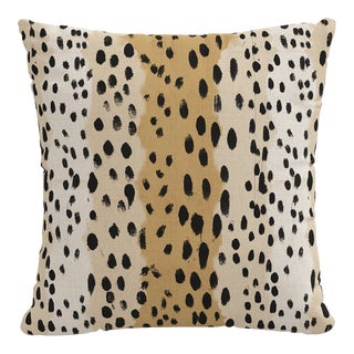 20" Decorative Pillow with Welt in Linen Leopard Caramel For Sale
