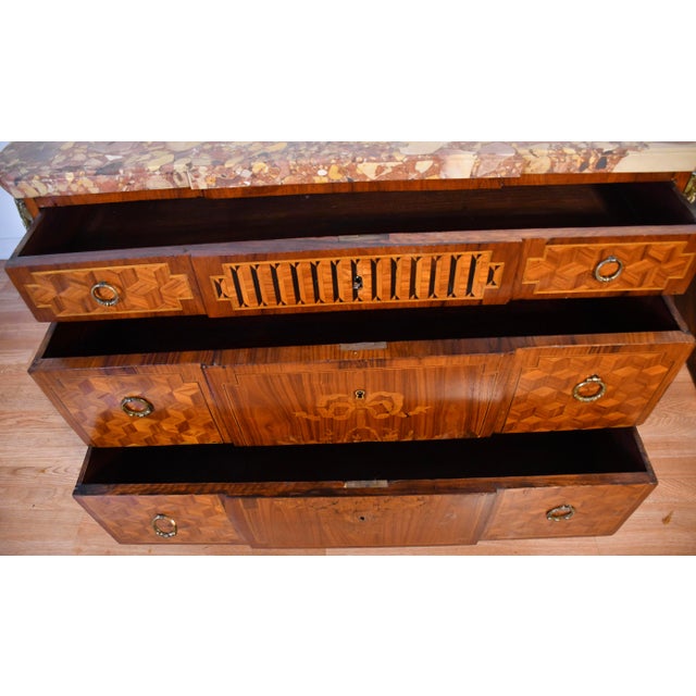 1890 Antique French Louis XV Marquetry Inlay Marble Top Dresser Chest of Drawers For Sale - Image 11 of 18