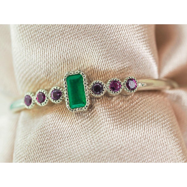 14k Gold Baguette Emerald Ring For Sale - Image 9 of 9