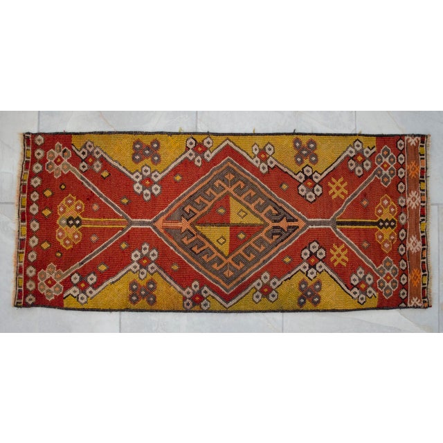 Soumak Weave Petite Rug. Small Turkish Kilim Area Rug Door Mat - 1'5" X 3'4" For Sale - Image 12 of 14