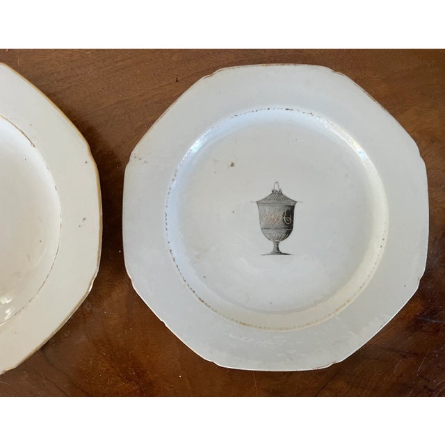 18th Century Antique 18th C. Chinese Export Porcelain Soup Bowl and Plate With Neoclassical Vases or Urns Painted en Grisaille - a Pair For Sale - Image 5 of 8