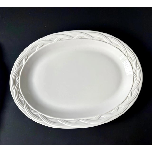 Mid-Century Modern Vintage Pfaltzgraff Acadia White Oval Platter – Stoneware Serving Dish With Woven Rim, Off-White For Sale - Image 3 of 7