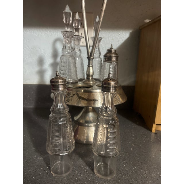 Victorian Antique Palmer MFG Silverplate Cruet Set With Etched Glass Bottles, Victorian Quadruple Plate #1045 For Sale - Image 3 of 6