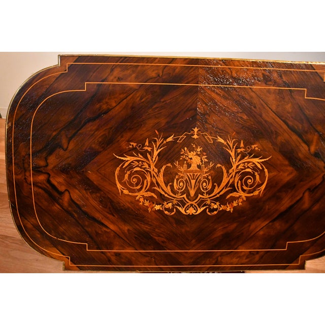 19th French Louis XV Rosewood Inlaid Center Table With Ormolu Mounts Desk For Sale - Image 18 of 18