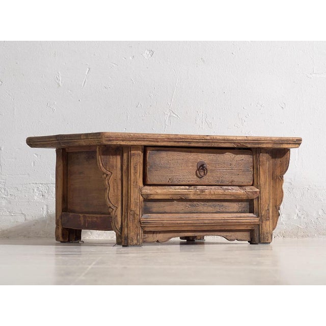 Antique coffee table (c.1900) Dimensions: Width: 62 cm Depth: 45 cm Height: 29 cm Style: Qing Materials and techniques:...