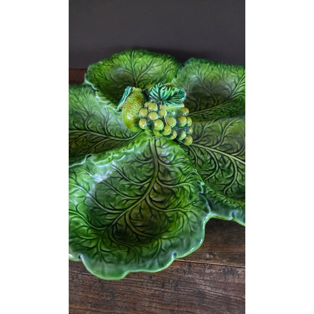 1960s Inarco E2603 Green Majolica-Style Fruit and Leaf Divided Serving Platter For Sale In New York - Image 6 of 16
