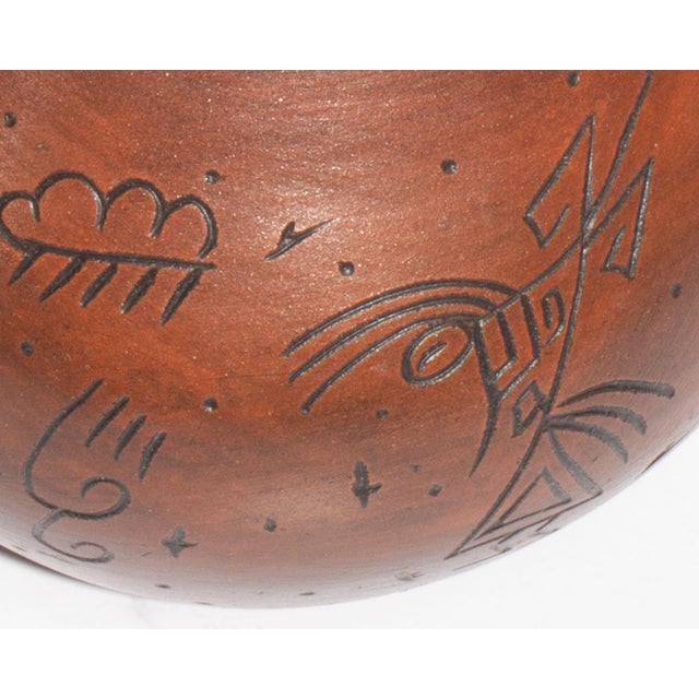 Rustic Maxine Clark Navajo Pottery Vase For Sale - Image 3 of 7