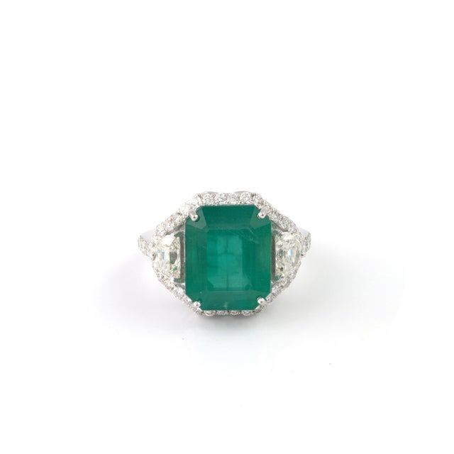 Natural Zambian Emerald 9.24 Carats and Diamonds Half Moon 1.01 Carats in 14k, Size 6 For Sale - Image 14 of 18