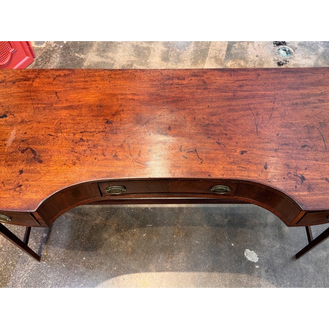 English 19th Century English Mahogany Server With Concave Center and Three Drawers For Sale - Image 3 of 7