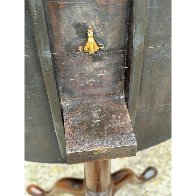 18th Century George III Tilt-Top Tripod Table, 1790 For Sale - Image 4 of 8