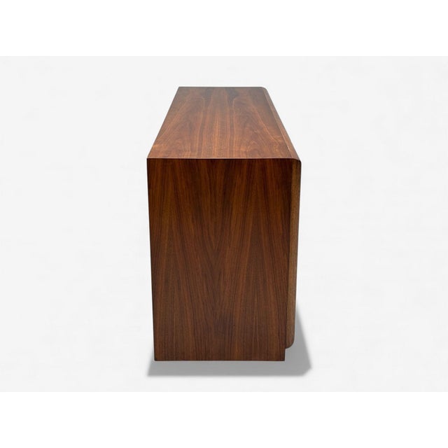 t.h. Robsjohn-Gibbings, American Modern, Walnut, Dresser, Usa 1960s For Sale - Image 10 of 12