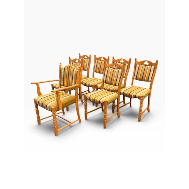 Henning Kjaernulf Set of Seven Danish Oak Dining Chairs by Henning Kjærnulf For Sale - Image 4 of 17