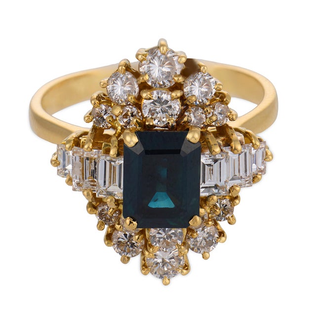 Contemporary Vintage Gia 2.00 Carat Sapphire Diamond 18k Yellow Gold Ring, Size 8.25 For Sale - Image 3 of 6